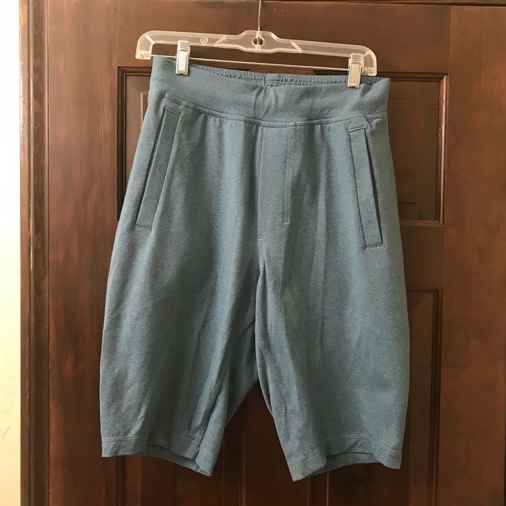 Men’s Lululemon shorts size small.